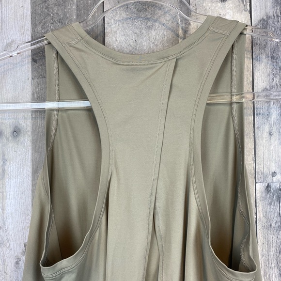 Lululemon All Tied Up Tank in Palm Court Size 6 - Picture 12 of 16